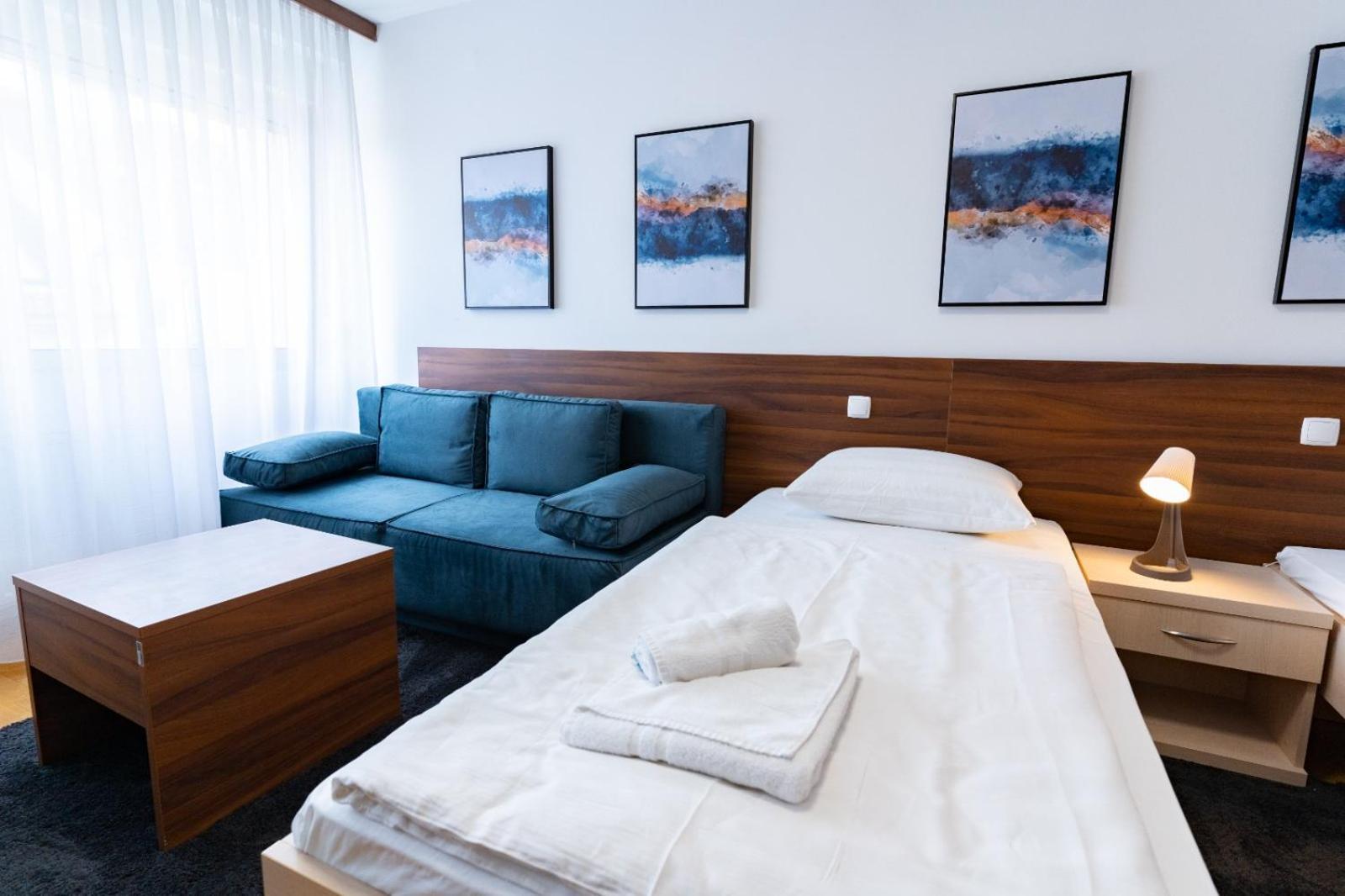 Artearia Hotel Bjelovar Exterior foto